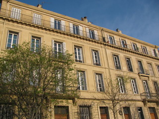 façade de caractere