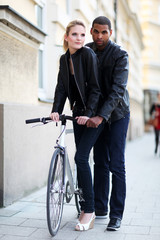 Paar mit Fahrrad