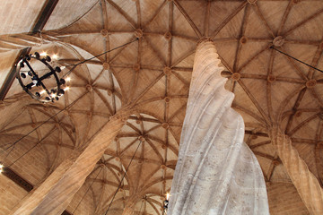 La lonja de la seda de Valencia, Eingangshalle