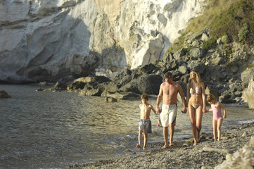 passeggiata lungo la spiaggia