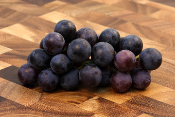 fresh wine grapes