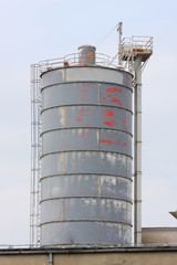 silos