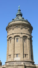 Fototapeta na wymiar Wieża Ciśnień w Mannheim