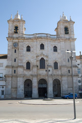 Fototapeta na wymiar White marble church in the Portuguese city