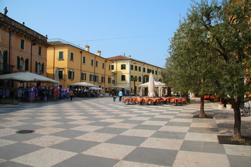 Fototapeta premium Square Lazise