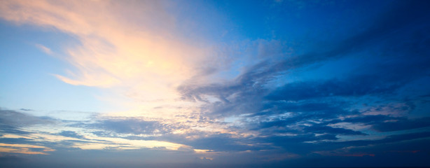 Fototapeta na wymiar Sunset sky
