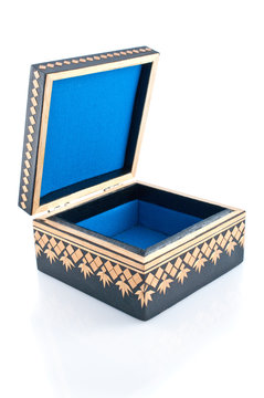 Casket for storage of jewelry