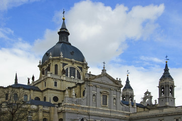 Fototapeta na wymiar Almudena Cathedral, Madrid