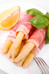 spargel mit schinken