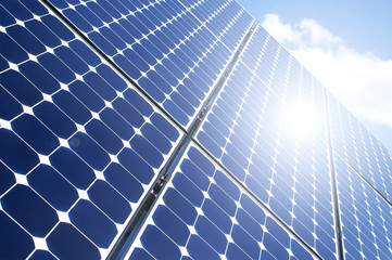 Sonne auf dem Solarpanel