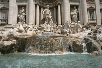 roma fontana di trevi