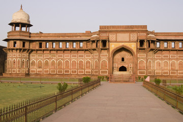 Naklejka premium Islamic Palace in the Red Fort at Agra, India