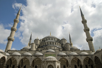 Fototapeta na wymiar Sultan Ahmet Mosque (Blue Mosque) , Istanbul, Turkey