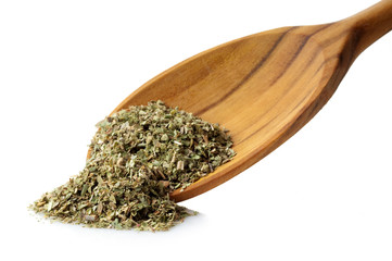 oregano over the spoon