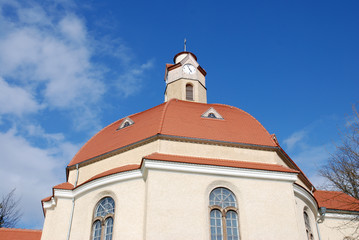 Rundbau Kirche Kirschau Seitenansicht