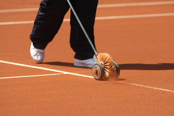 Tenis. Limpiando rayas