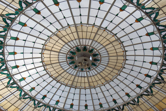 geometrische Dachkuppel Fenster
