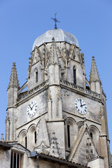 Fototapeta na wymiar cathédrale de Saintes