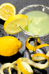 Naklejka na ściany i meble Lemon cocktail drink