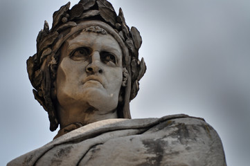Obraz premium Dante Alighieri Statue