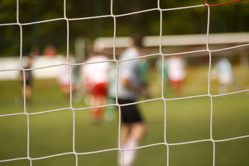 Fußball Spielfeld durch Tornetz