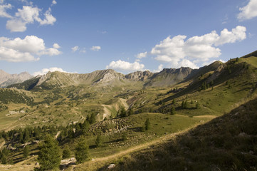 Fototapeta na wymiar Vallée Pic de Morgon