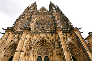Fototapeta na wymiar Prague gothic cathedral
