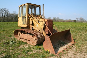 Ancien Bulldozer