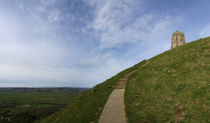 glastonbury tor somerset countryside © simon gurney