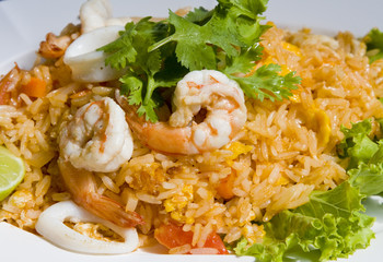Fried rice with seafood