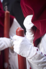 Nazareno Sujetando cirio