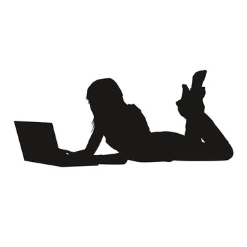 recommend clip art: Femme étendue avec un ordinateur