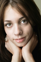 Obraz premium Pretty young woman