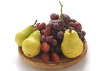 Pere uva e fragole