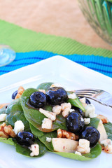Spinach and Gorgonzola Salad