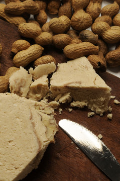 Mantecol - Dolce tipico a base di arachidi e noci - Argentina