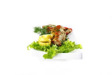 served tuna with vegetables