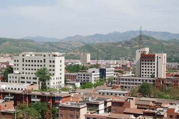 Obraz premium mountain and city