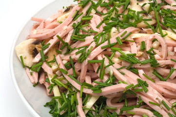Schweizer Wurstsalat mit Schnittlauch