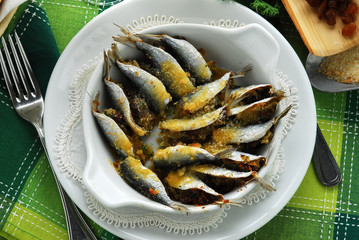 Sarde farcite all uvetta e pinoli