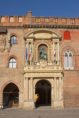 Fototapeta na wymiar Der Palazzo Comunale in Bologna