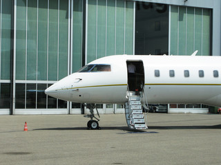 Business jet at airshed
