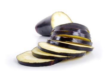 Aubergine coup&eacute;e en rondelle
