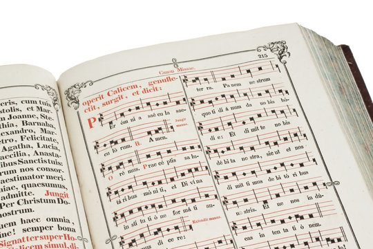 Ein altes Messbuch und Liederbuch eines Priesters