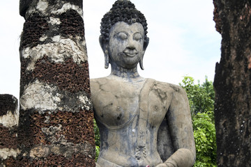 Fototapeta na wymiar buddha sukothai temple ruins thailand