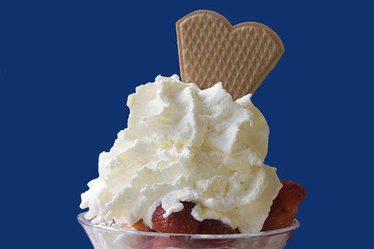 Eis mit Sahnehaube