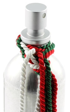 parfum pour hommes, fond blanc