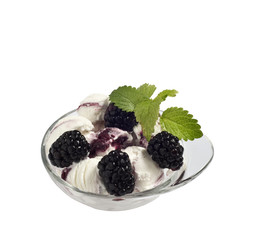 Ice cream with berries 5