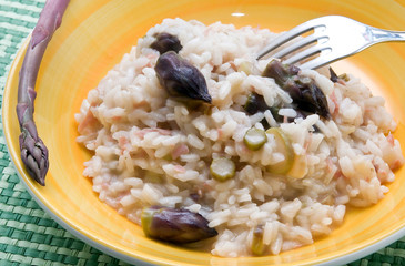 risotto con asparagi e prosciutto