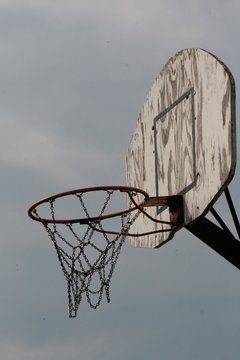 Alter Basketballkorb